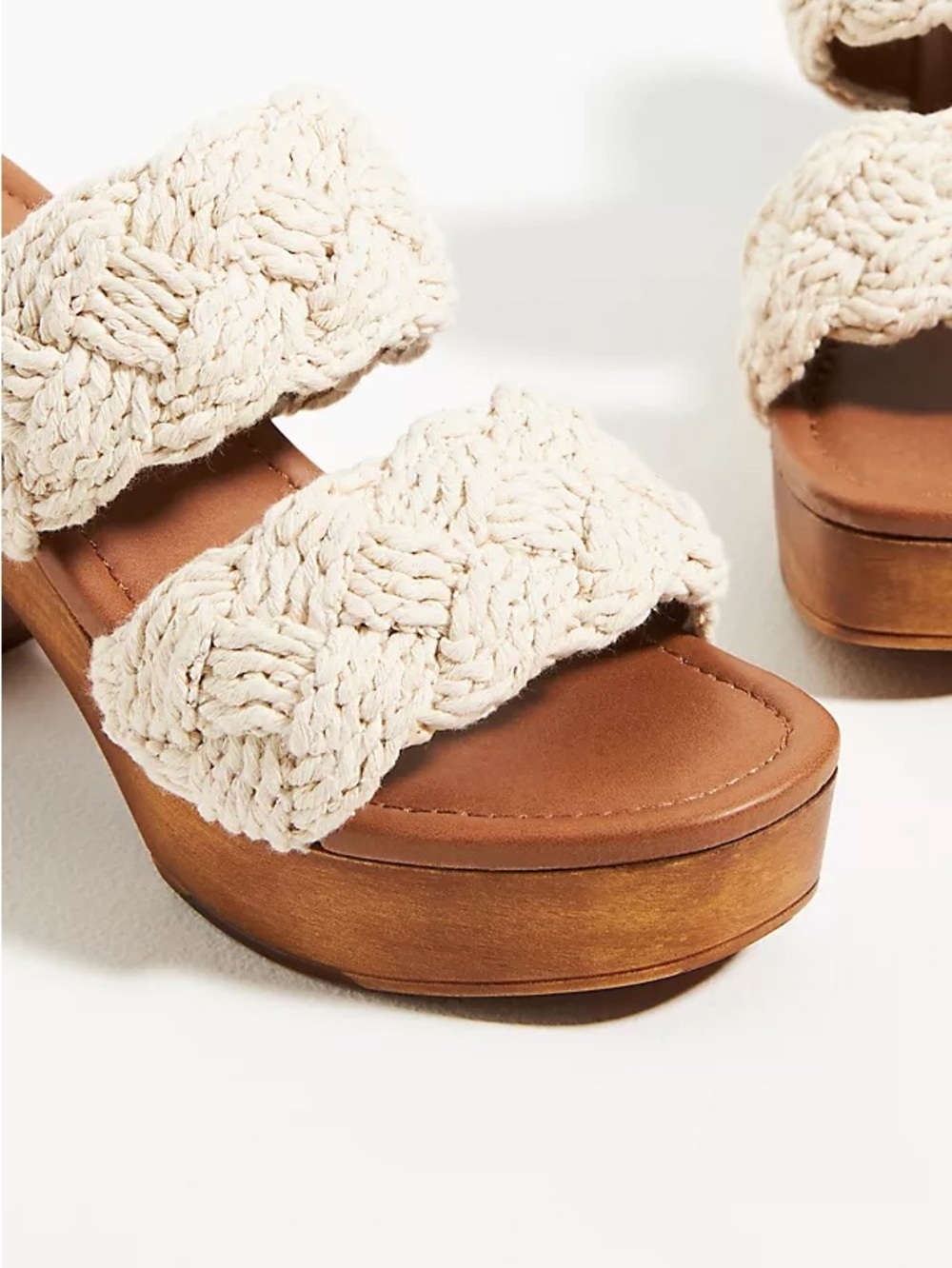 Anthropology Seychelles smoke show macrame Tan and Cream Heels